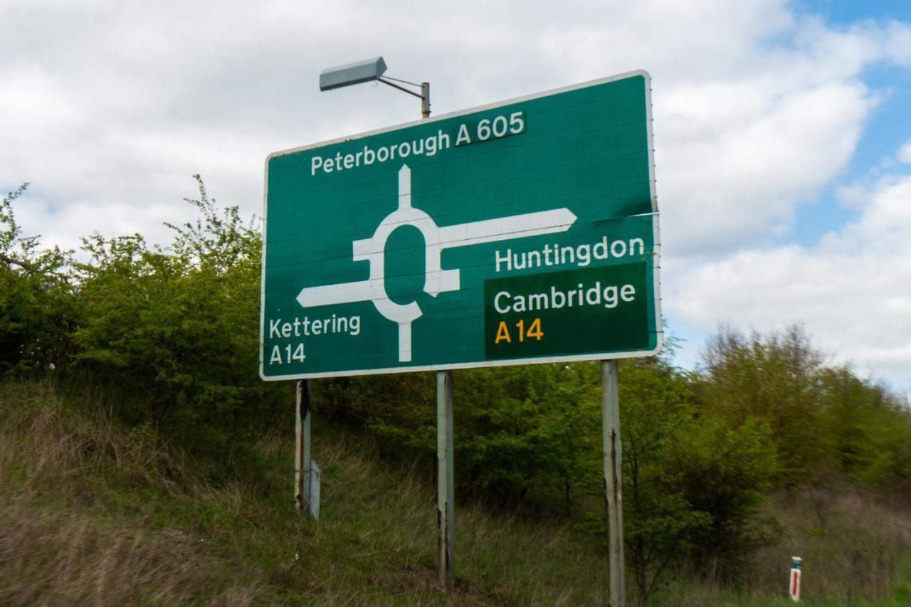 Chestnut Contractor Stays Wellingborough Εξωτερικό φωτογραφία
